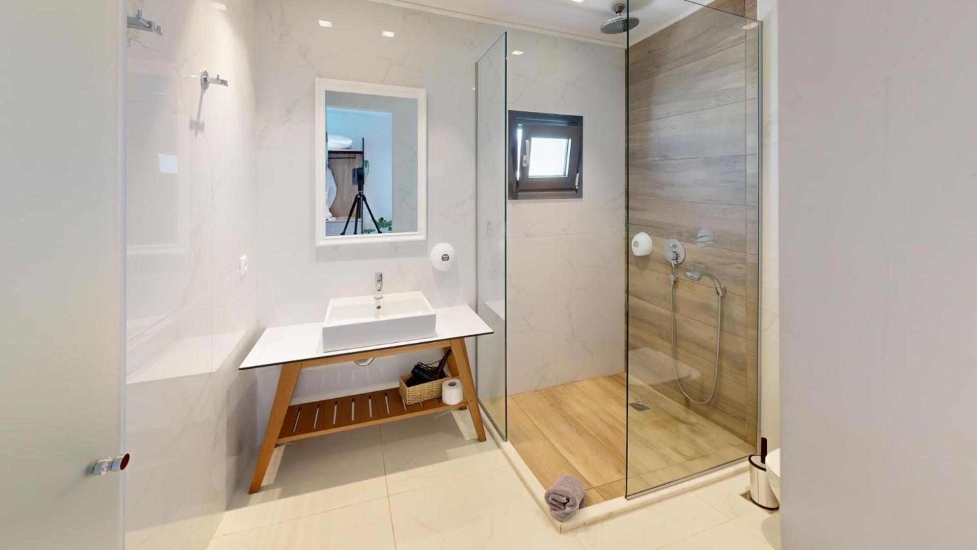 הרסוניסוס Maritime Suites מראה חיצוני תמונה