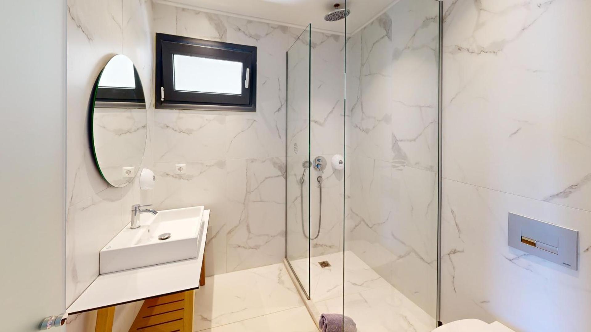 הרסוניסוס Maritime Suites מראה חיצוני תמונה